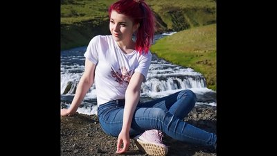 Gbalịa ka ị ghara iji Streamer Olyasha 1080p (Metronome) jikọọ